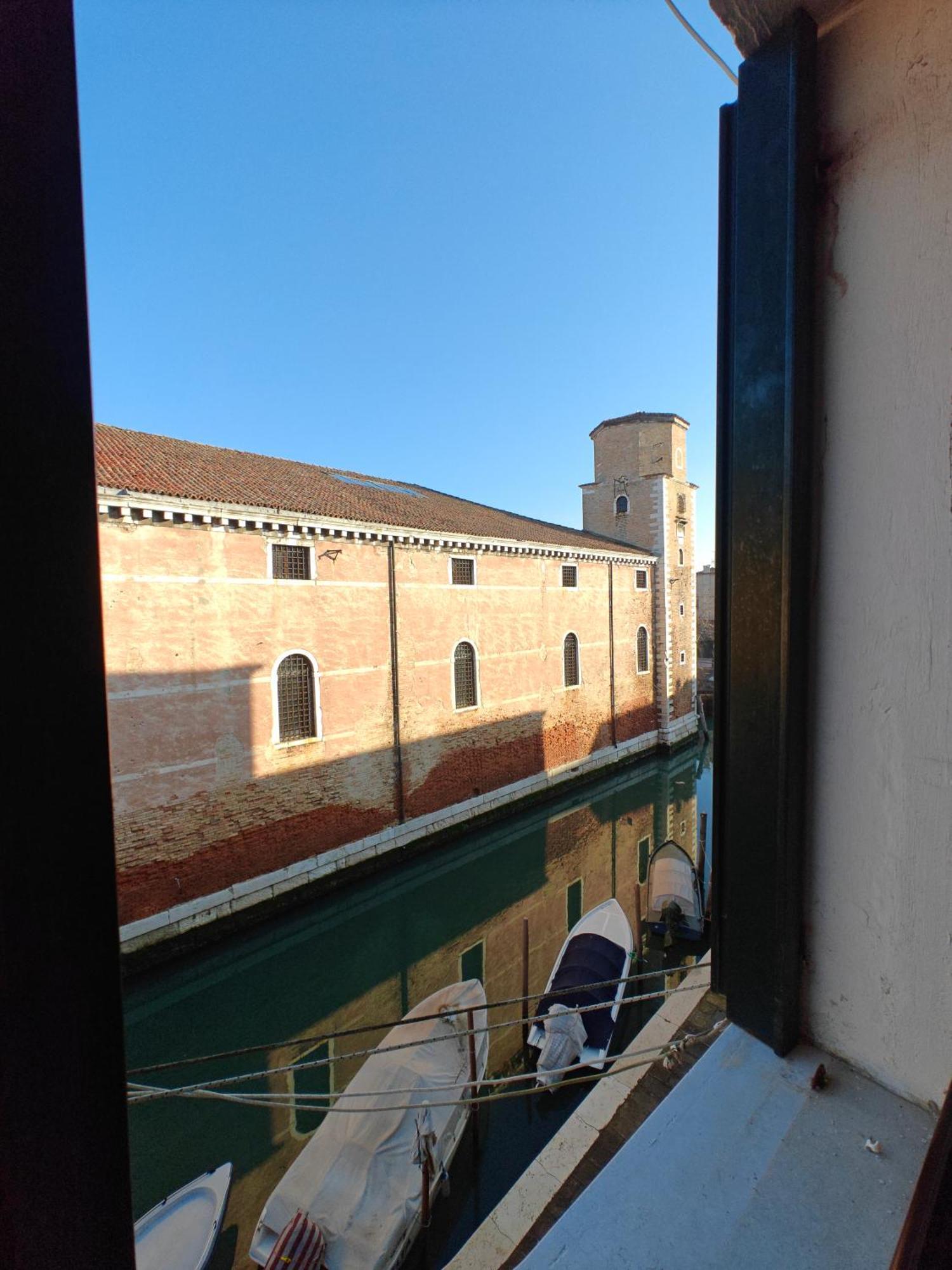 Castello Canal View เวนิส ภายนอก รูปภาพ